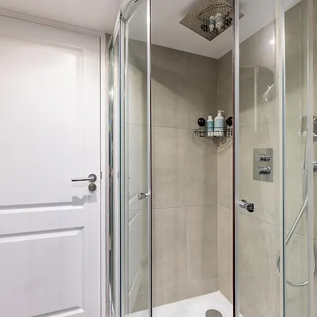 Bådhotel Watervillashiraz Aalsmeer