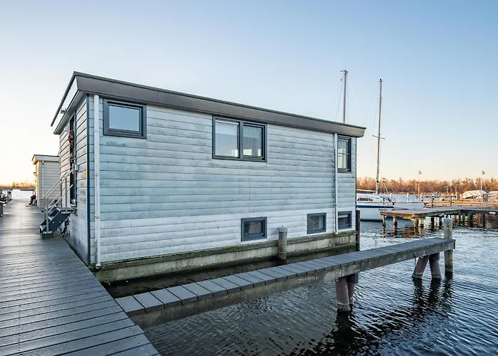 Watervillashiraz * Aalsmeer