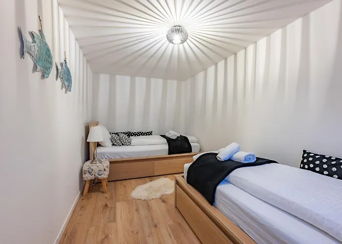 Botel Watervillashiraz Aalsmeer