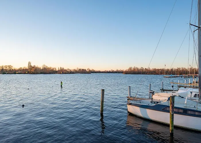 Botel Watervillashiraz