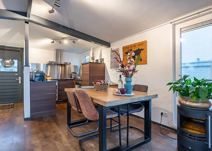 Botel Watervillashiraz